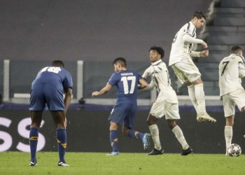 A sinistra Sergio Oliveira, a segno contro la Juventus (Foto LaPresse)