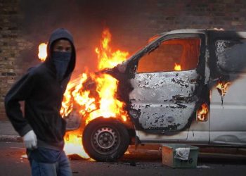 Il calcio scatena la violenza maschile? (da Facebook)