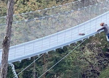 mamma ponte carabiniera