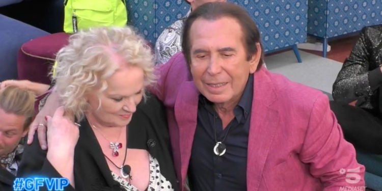 Giucas Casella con Katia Ricciarelli al Grande Fratello Vip 2021