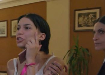 Gaia abbandona il programma (screen)