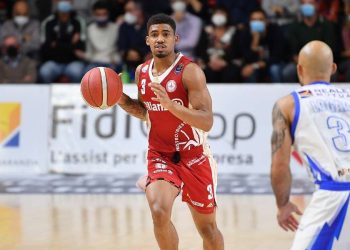 Diretta Trieste Varese, basket Serie A1 8^ giornata (da facebook.com/allianzpallacanestrotrieste)