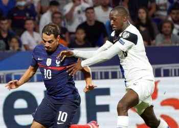 Kairinen vs Ben Yedder (Foto LaPresse)