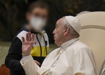 Il Papa e il bimbo