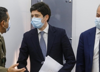 Conferenza stampa sui vaccini