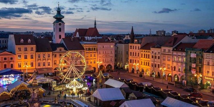 Le feste di Natale (foto Pixabay)