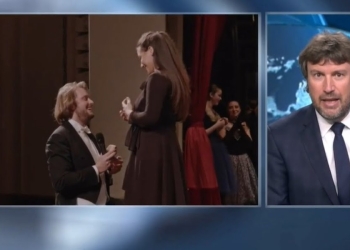 Proposta di matrimonio al teatro Duse (foto tratta dalla pagina Facebook del teatro)