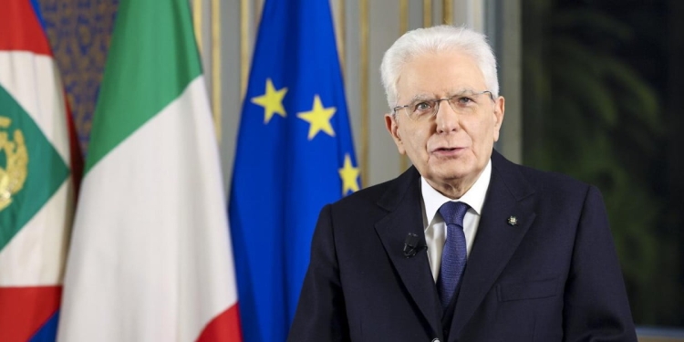 Sergio Mattarella durante l'ultimo discorso di fine anno del settennato (LaPresse)