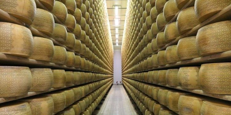 Forme di Grana Padano (Pixabay)