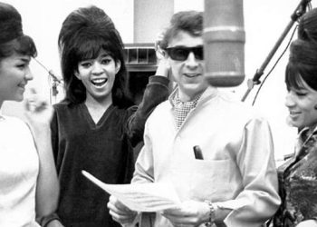 Phil Spector con le Ronettes