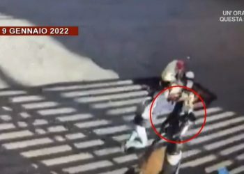 Aggressione a Napoli (Ore 14, 2022)