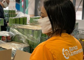 Volontaria del Banco Alimentare
