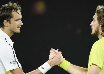 Diretta Tsitsipas Medvedev, semifinale Australian Open 2022 (Foto LaPresse)