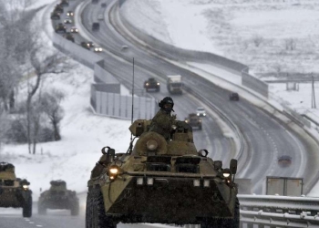 Movimento di truppe ucraine (LaPresse)