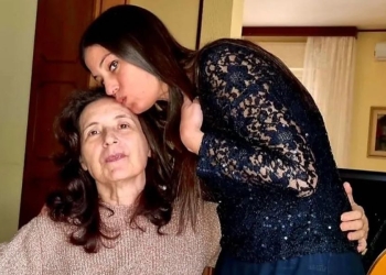 Sara Tommasi e la mamma (Foto: Instagram)