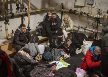 A Kiev, nella cantina di un palazzo (LaPresse)