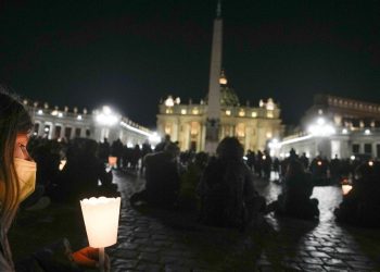 Fiaccolata per pace Ucraina