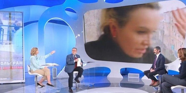 Stefania Battistini, irruzione durante collegamento con UnoMattina