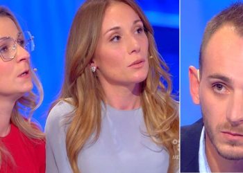 Carla e i figli Rosa e Marco a C'è posta per te