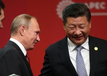 Vladimir Putin con Xi Jinping (LaPresse)