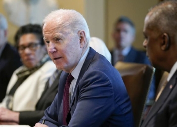 Il presidente Usa Joe Biden presiede una riunione di gabinetto alla Casa Bianca (LaPresse)