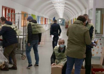 Colletta in carcere (foto A. Cozzi)