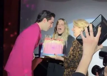 Tommazo Zorzi festeggia il compleanno
(Foto: web)