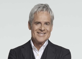 Claudio Baglioni (ph. Alessandro Dobici)