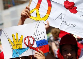 Manifestazione studenti contro la guerra