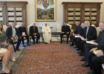 Papa, riviste Gesuiti