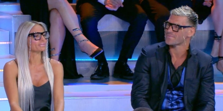 Clemente Russo e Laura Maddaloni alla finale dell'Isola dei Famosi (Foto: Screenshot)