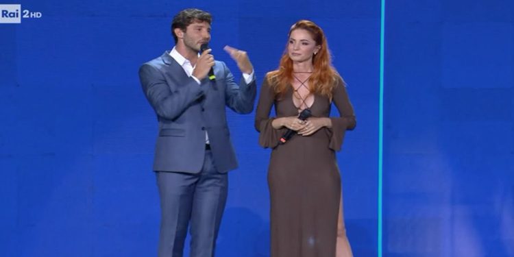 Andrea Delogu abito Tim summer hits