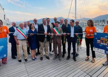 Il taglio del nastro al Meeting di Loano