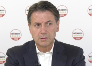 Conte in diretta Facebook