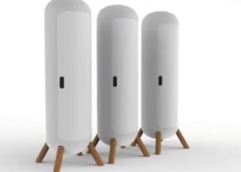 Le "nap box" per fare pisolini in ufficio, stando in piedi al loro interno. (Youtube)