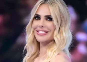 Ilary Blasi
(Foto: web)