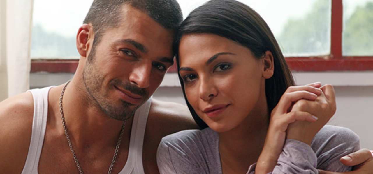 Oggi sposi/ Su Rete 4 il film con Luca Argentero e Moran Atias