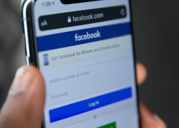 Facebook e Instagram chiudono gli account della ONG no-vax di Robert Kennedy Jr