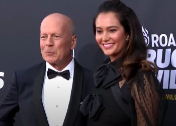 Bruce Willis ed Emma Heming. (Youtube)
