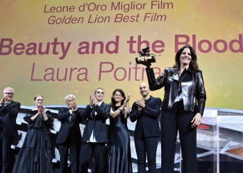 Laura Poitras riceve Leone d'Oro 2022 (LaPresse)