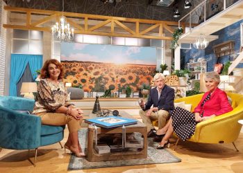 Novella Calligaris e Renzo Musumeci Greco con Paola Saluzzi (L'Ora Solare, 2022)