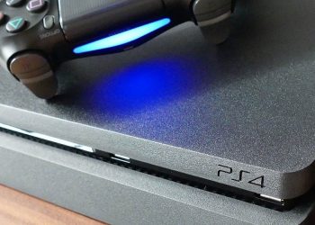 PlayStation_modello_4