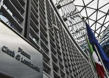 La sede della Regione Lombardia (LaPresse)