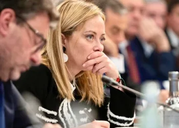 Giorgia Meloni, presidente del Consiglio, con Giancarlo Giorgetti (LaPresse)