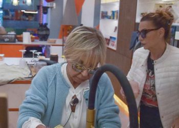 Wilma Goich e Patrizia Rossetti (foto per gentile concessione dell’ufficio stampa Endemol Shine Italy)