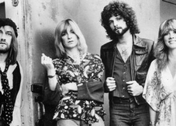 Christine McVie, seconda da sinistra