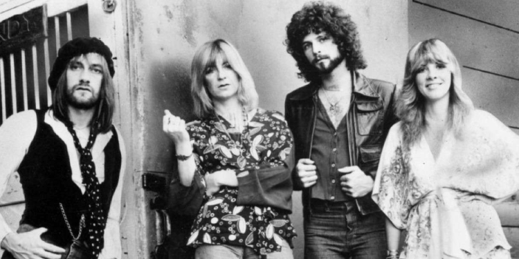 Christine McVie, seconda da sinistra