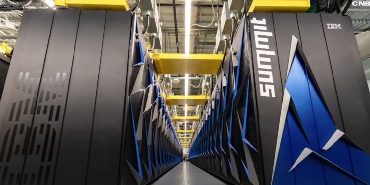 Un supercomputer (Youtube)