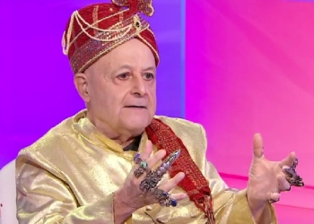 Marco Amleto Belelli (Divino Otelma) a BellaMa' (RaiPlay, 2022)