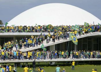 Brasilia: sostenitori di Bolsonaro all'assalto del Parlamento del Brasile (LaPresse, 2023)